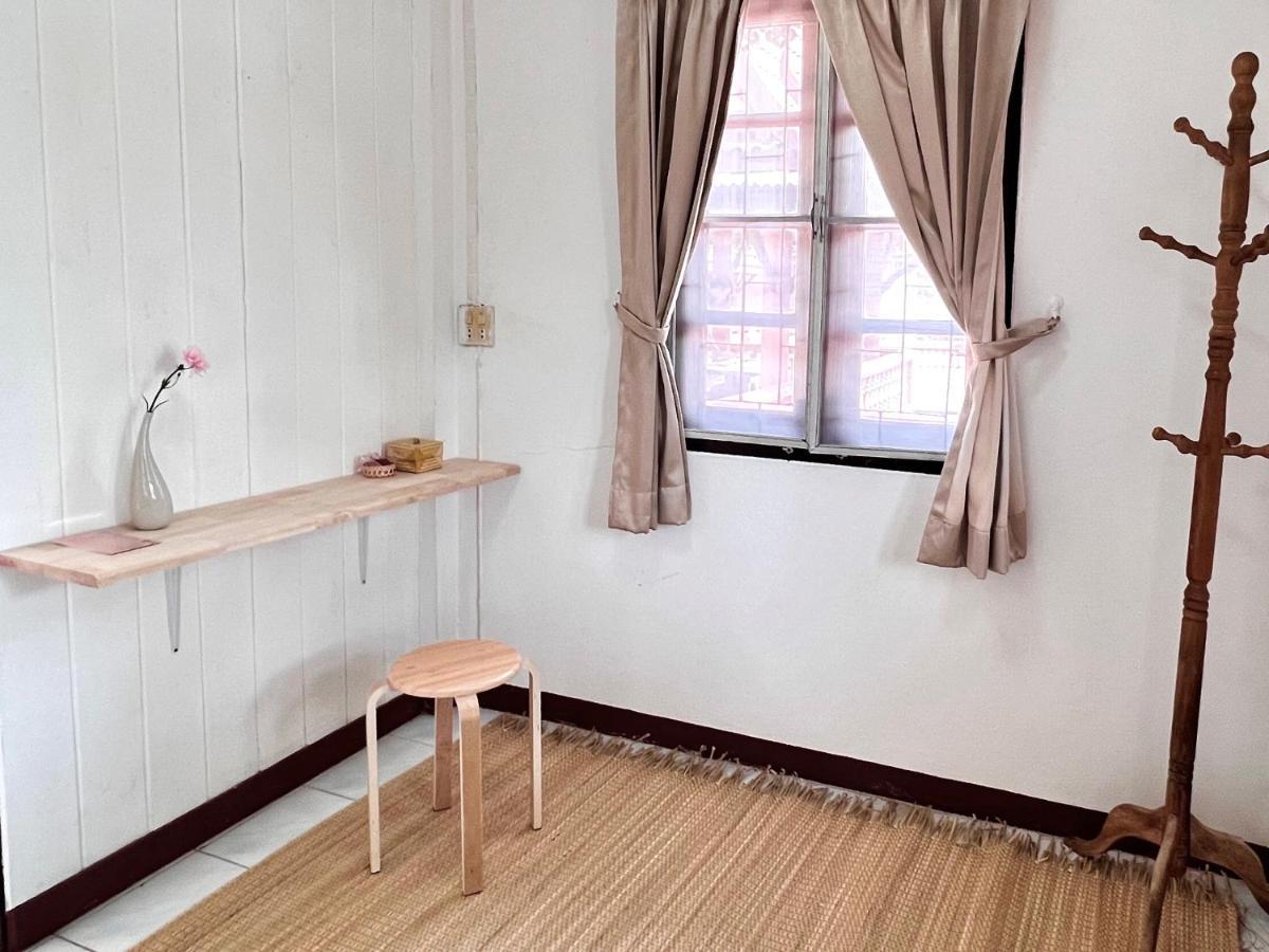 บ้านไทยไออุ่น 프라 나콘 시 아유타야 외부 사진